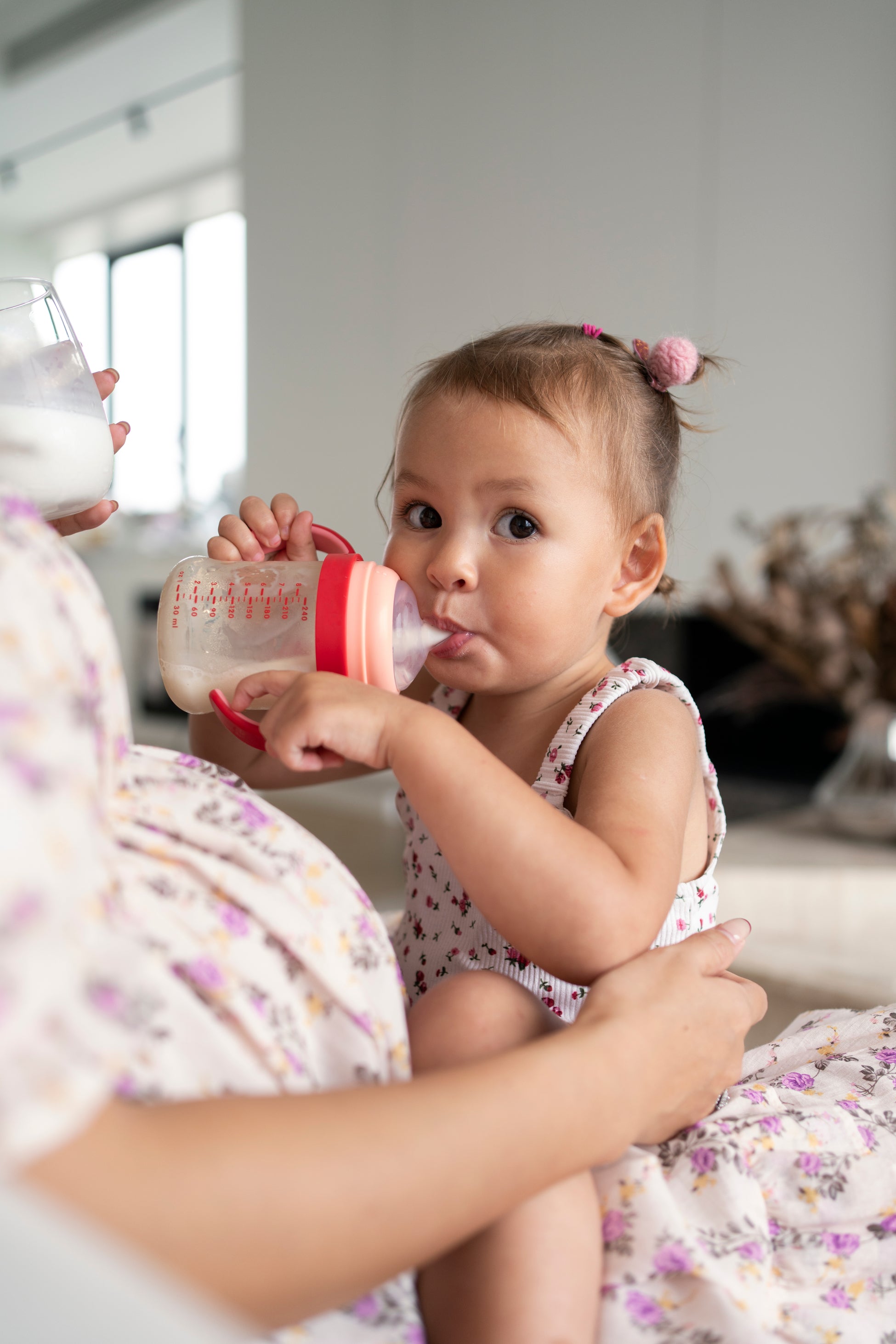 How to (Gently) Tell Someone They Can’t Hold Your Baby Aussie Bubs